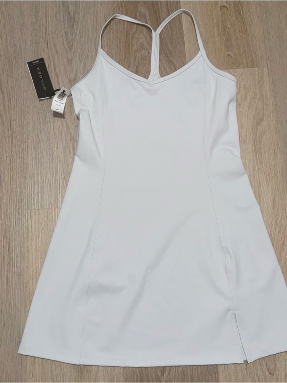 Aritzia Golden NWT $98
Power Sculpt Court Dress - Size
Small